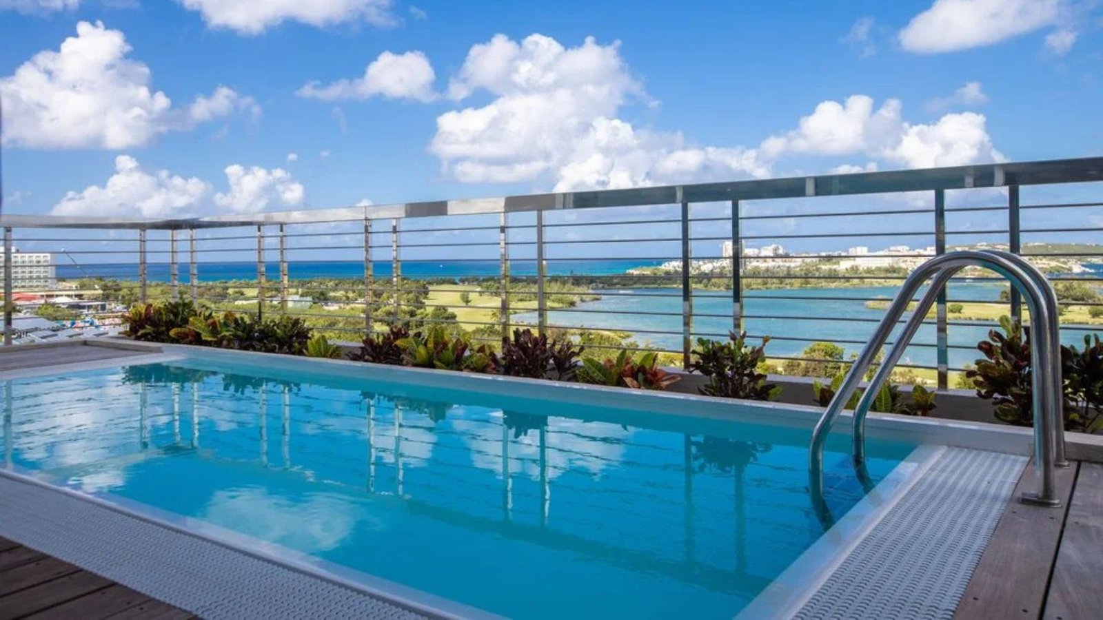 4BR Penthouse Maho
