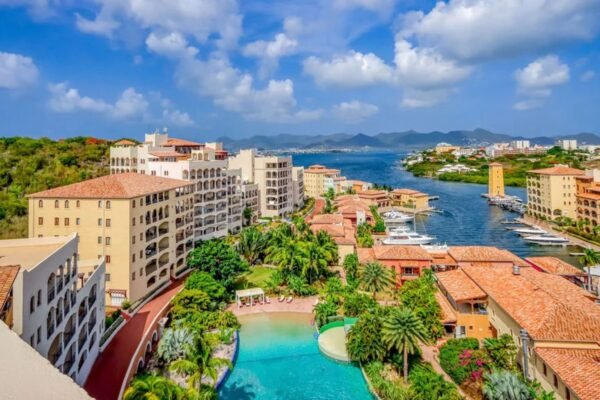 Porto Cupecoy, St. Maarten