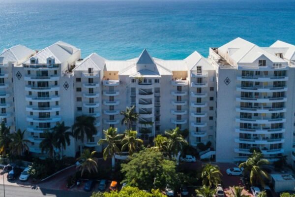 Sapphire beach club, Cupecoy, St. Maarten