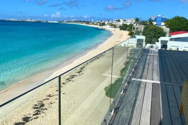 Simpson Bay luxury 2BR oceanfront condo with premium beach location