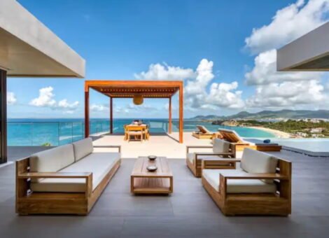 Outdoor Bali bath pavilion Villa Amandara