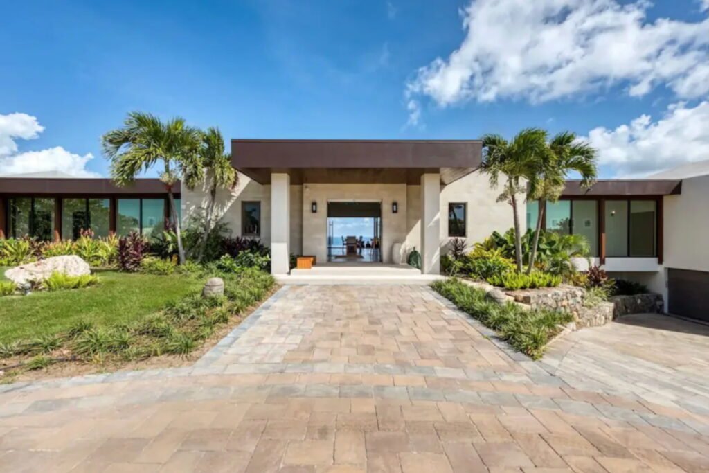 The Hidden Ownership Map of St. Maarten Real Estate