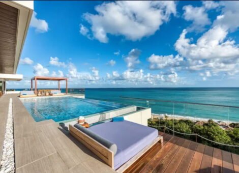 Outdoor lounge with ocean view Villa Amandara