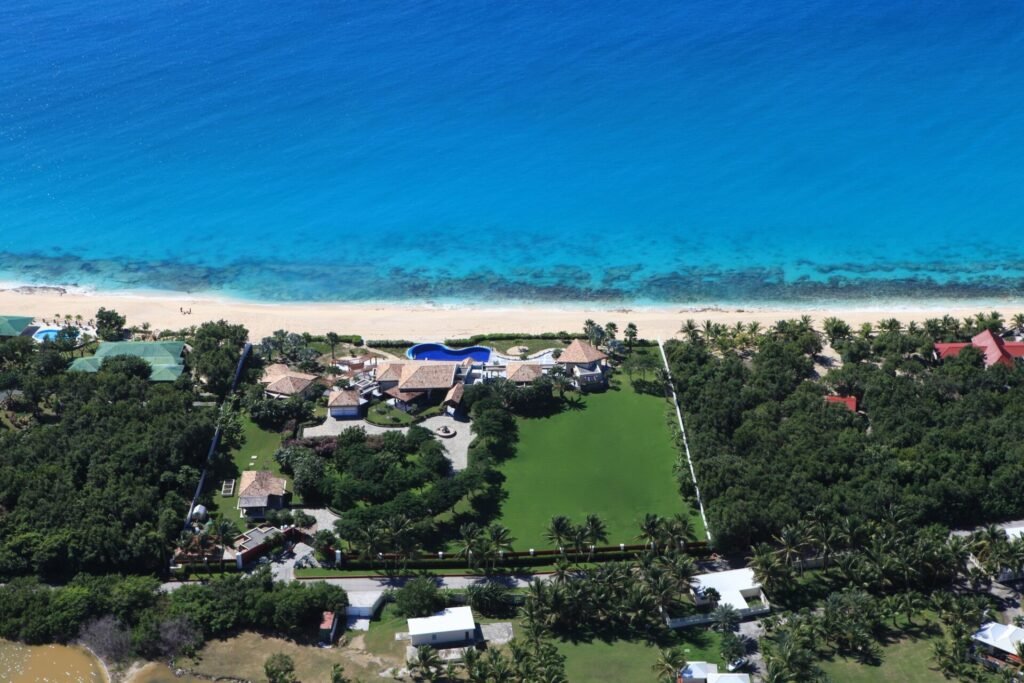 Exclusive beachfront villa Casa de La Playa with 400ft private beach on Long Bay St Martin