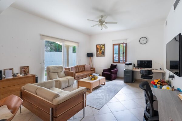 Cupecoy 2 bedroom condo with private outdoor space St Maarten