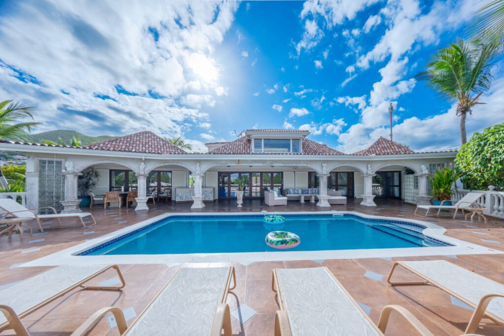 Why Most People Fall in Love With St. Maarten… and Then Start Looking at Property