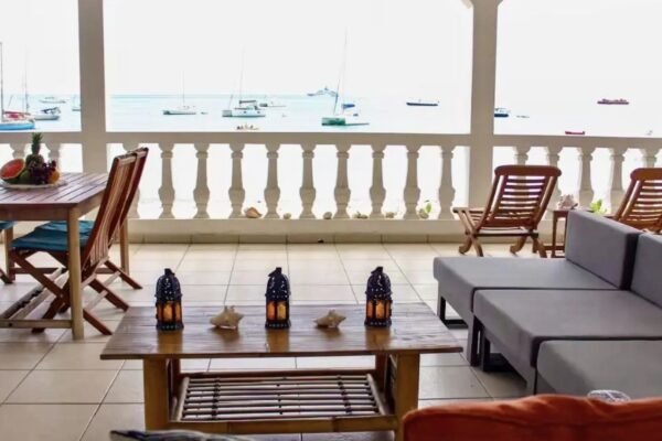 Simpson Bay 8 BR