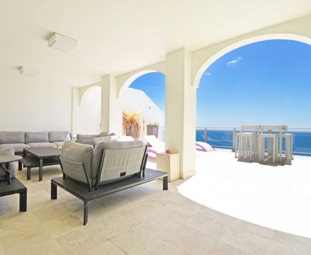 Private beach access at exclusive beachfront resort in Cupecoy St Maarten